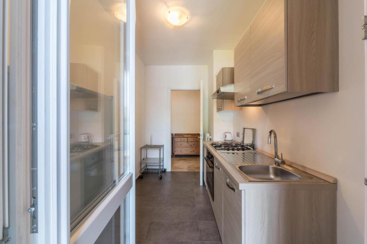 The House With Red Sunsets Apartamento Varenna Exterior foto